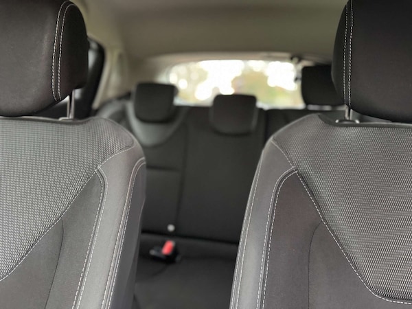 Used Renault Clio 2017 for sale - 74435614: Photo 33
