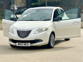 Used Chrysler Ypsilon 2012 for sale - 76602071: Photo