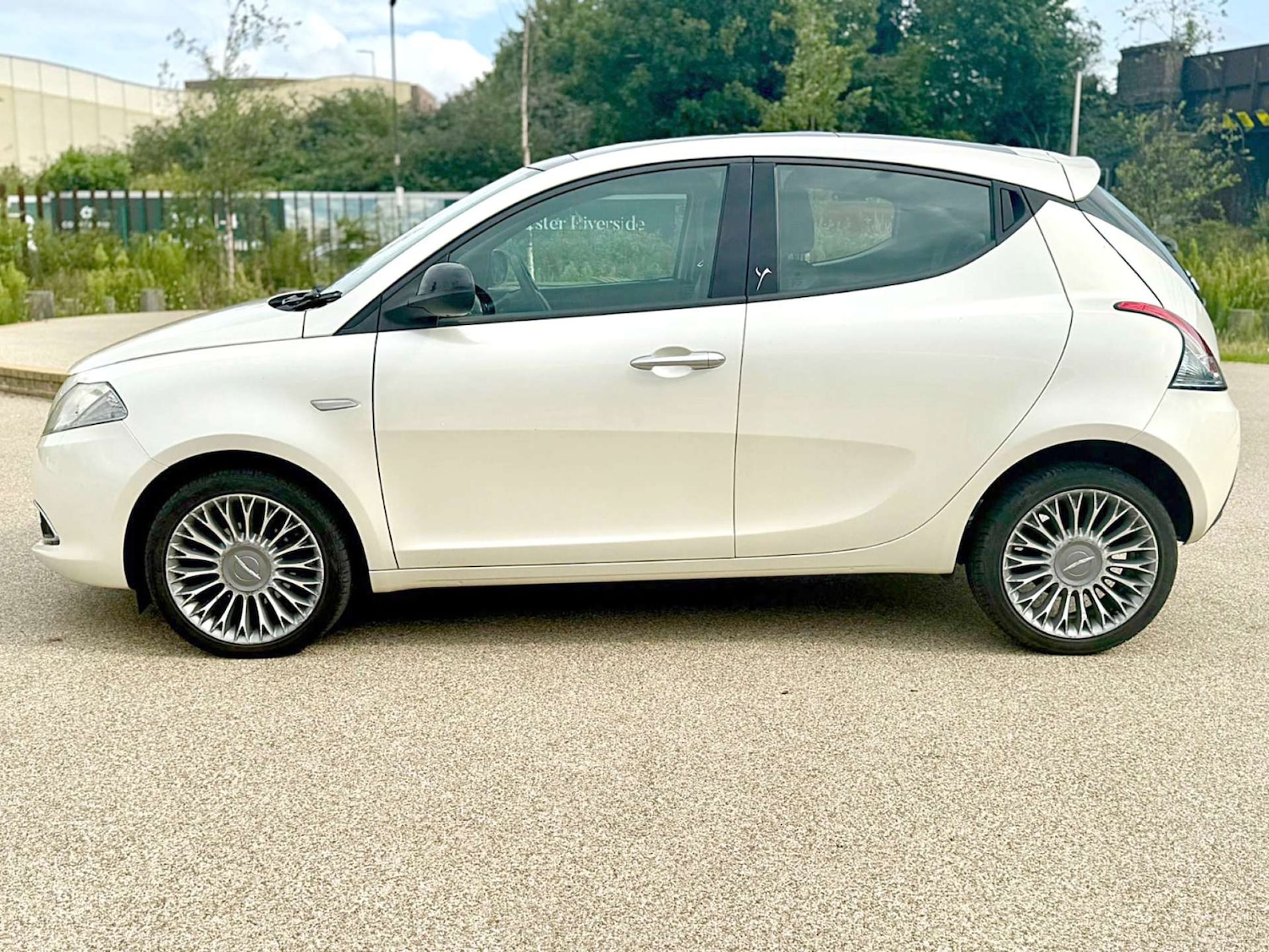 Used Chrysler Ypsilon 2012 for sale - 76602071: Photo 47
