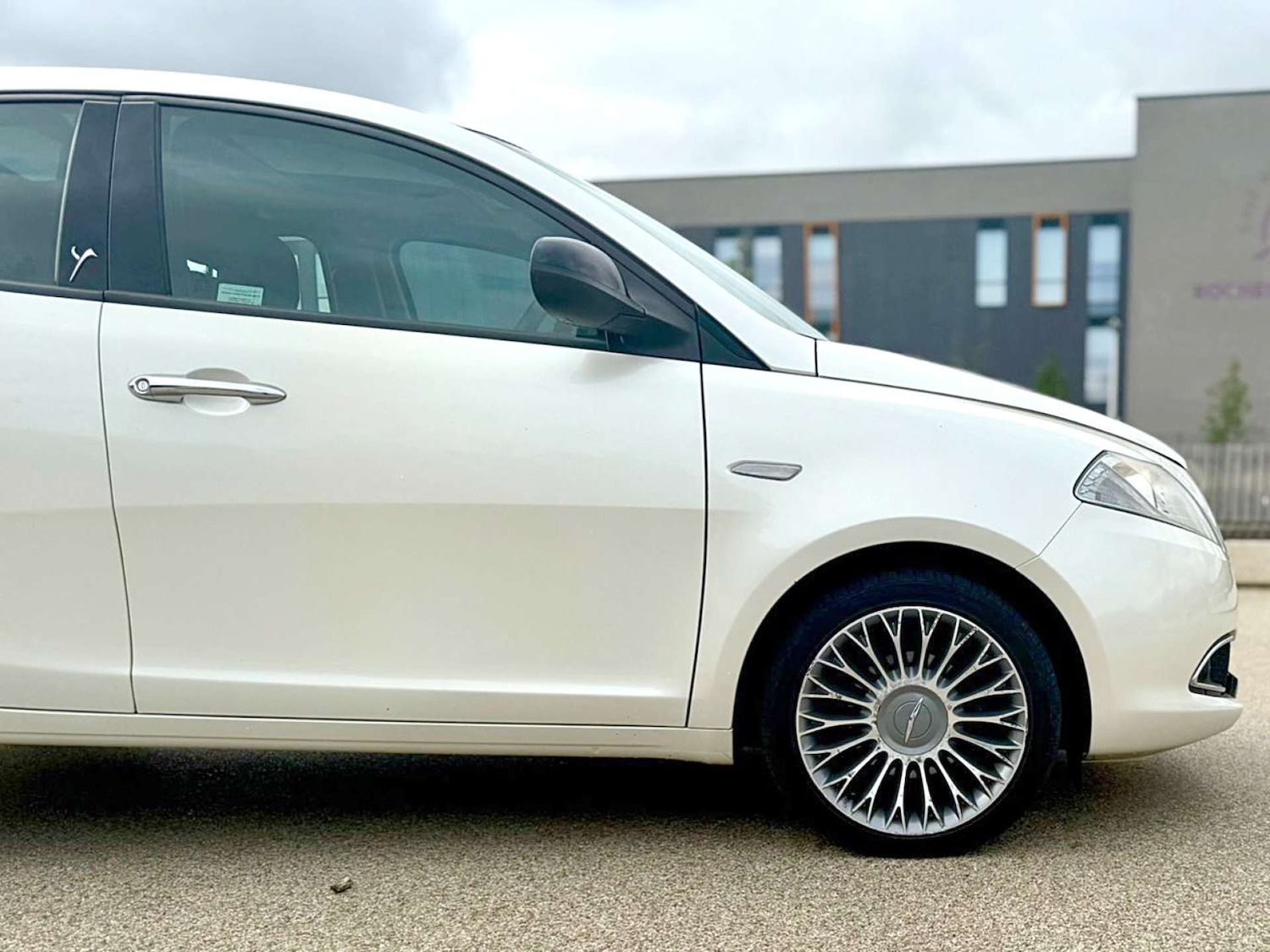 Used Chrysler Ypsilon 2012 for sale - 76602071: Photo 57