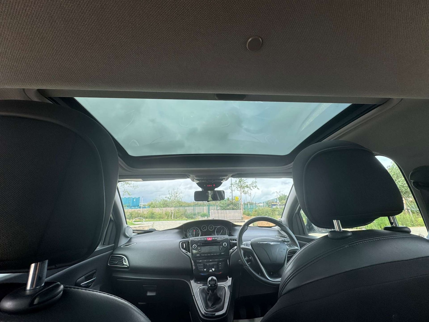 Used Chrysler Ypsilon 2012 for sale - 76602071: Photo 9