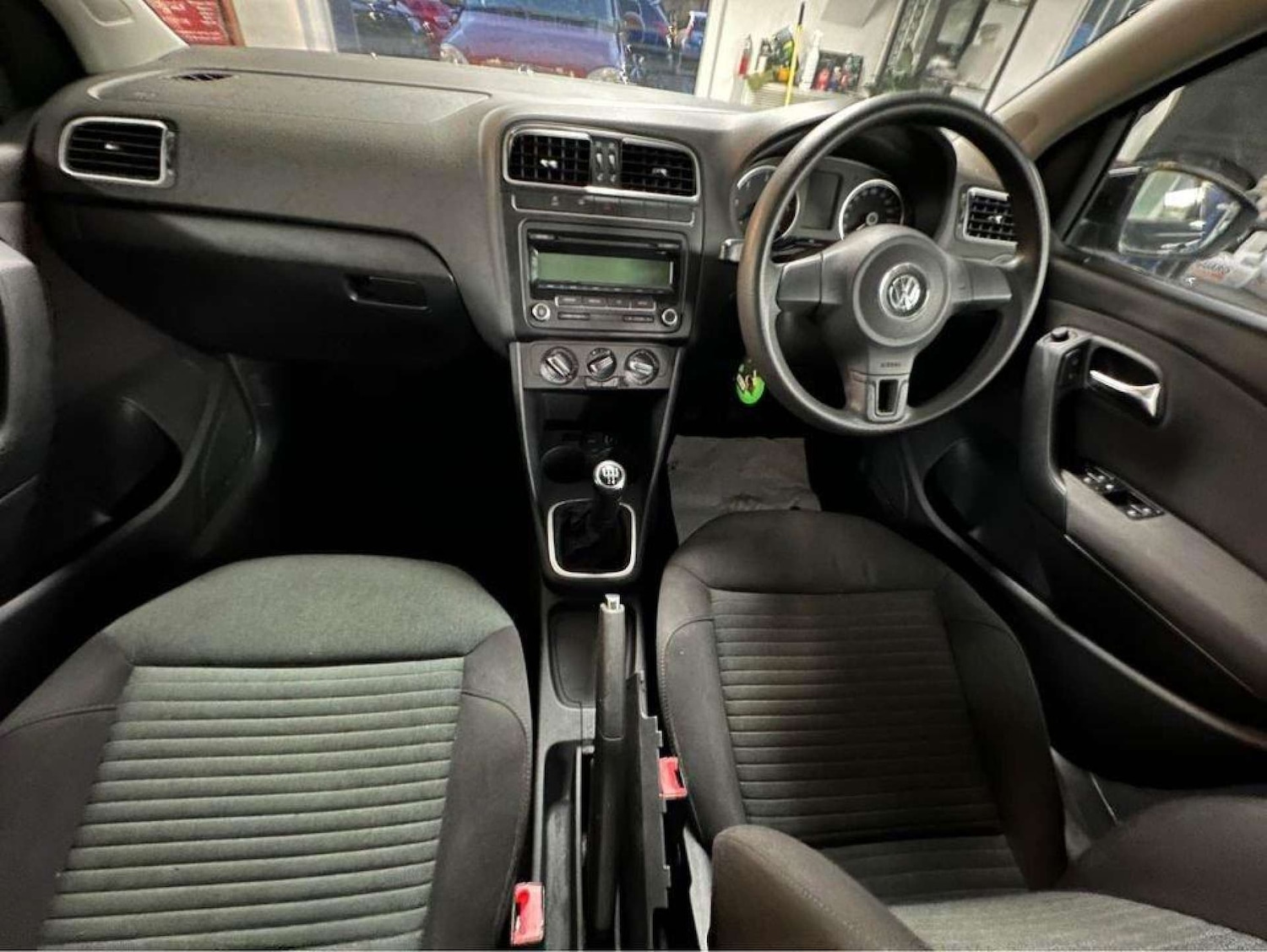 Used Volkswagen Polo 2010 for sale - 76278203: Photo 12