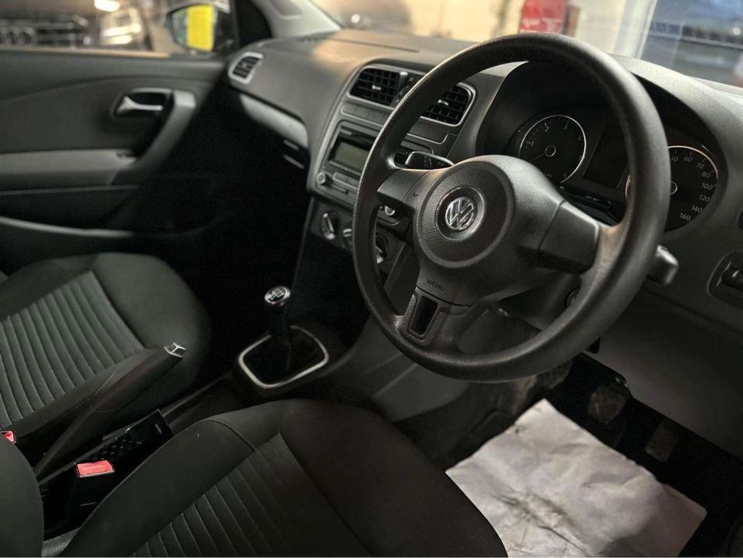 Used Volkswagen Polo 2010 for sale - 76278203: Photo 13