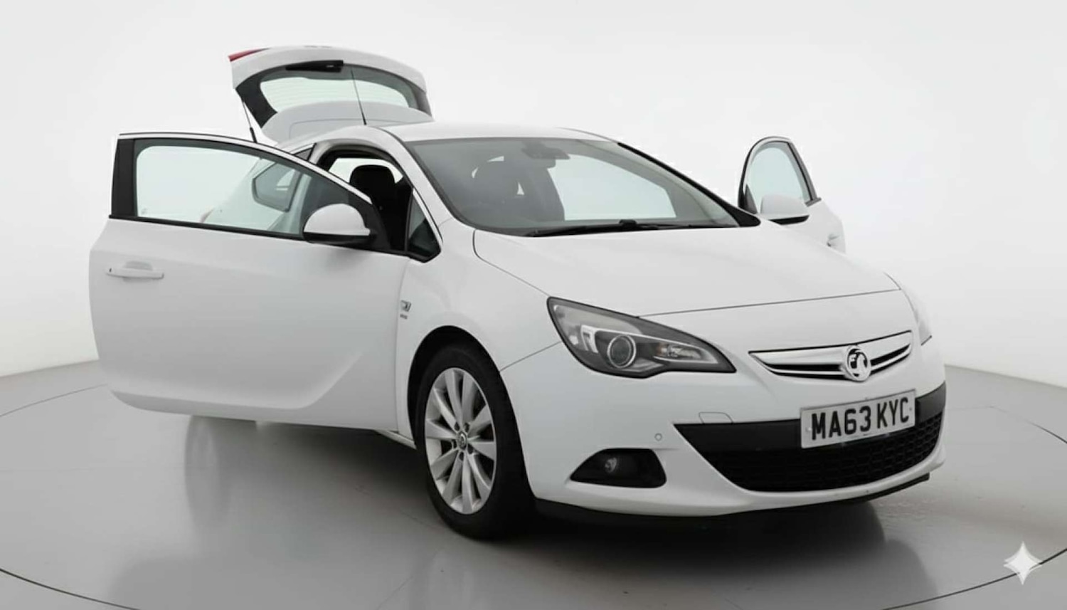 Used Vauxhall Astra GTC 2013 for sale - 77353607: Photo 2