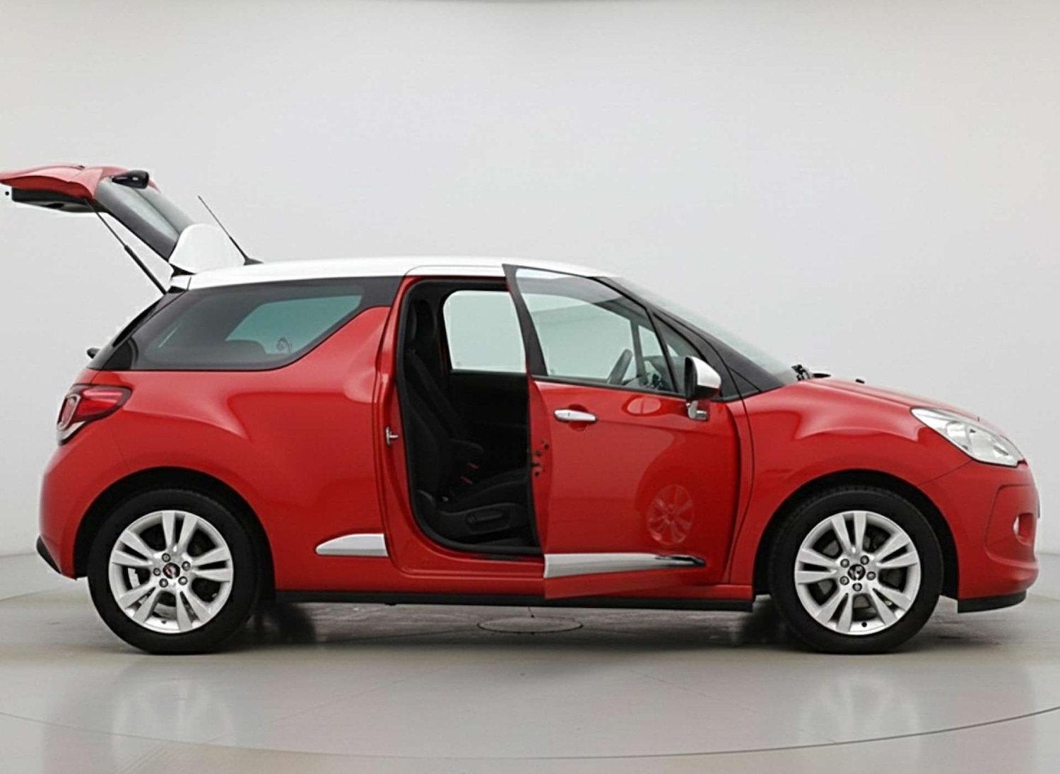Used Citroen DS3 2011 for sale - 77033674: Photo 15