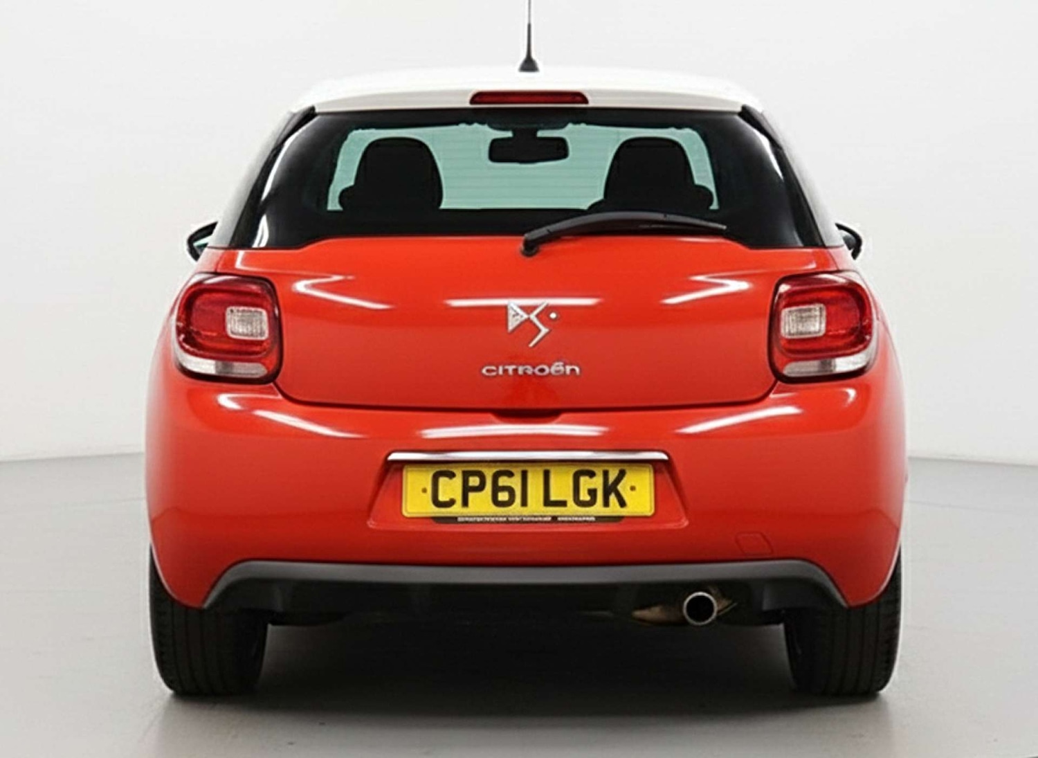 Used Citroen DS3 2011 for sale - 77033674: Photo 2