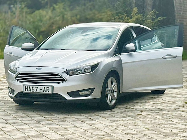 Used Ford Focus 2016 for sale - 76208632: Photo 4