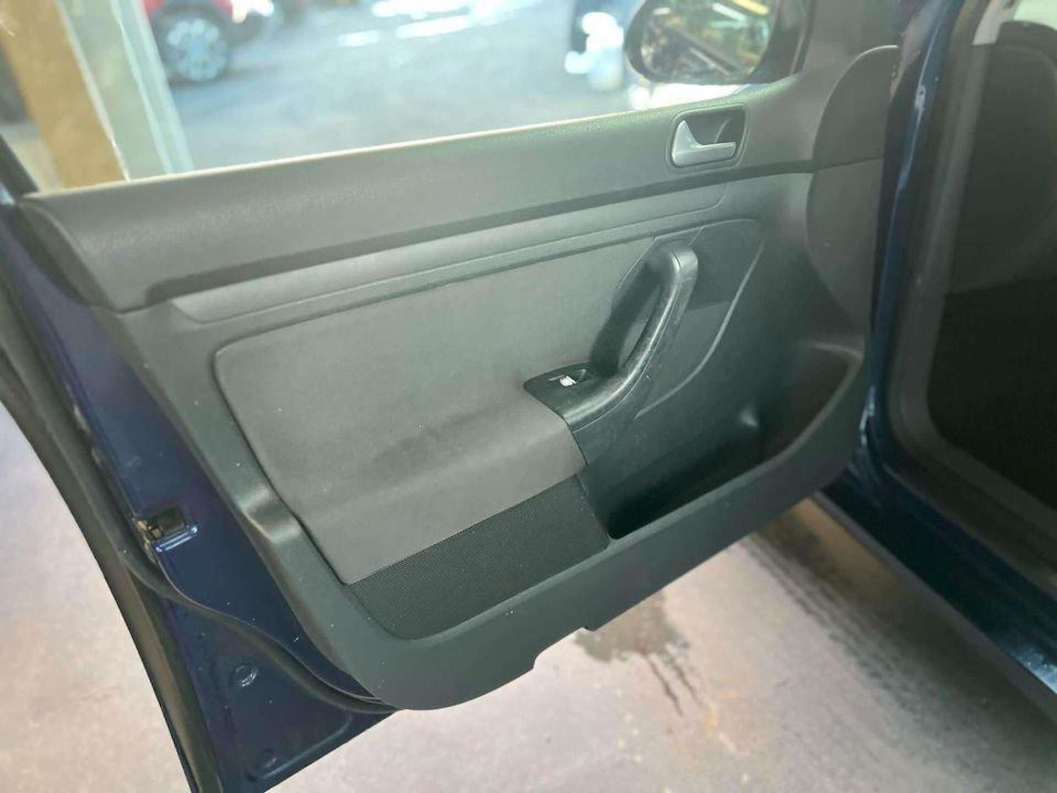 Used Volkswagen Golf 2005 for sale - 76601283: Photo 24