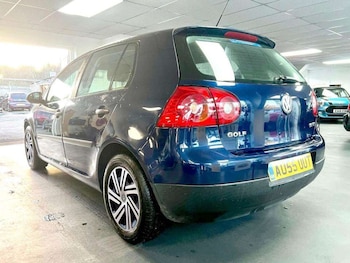 Used Volkswagen Golf 2005 for sale - 76601283: Photo