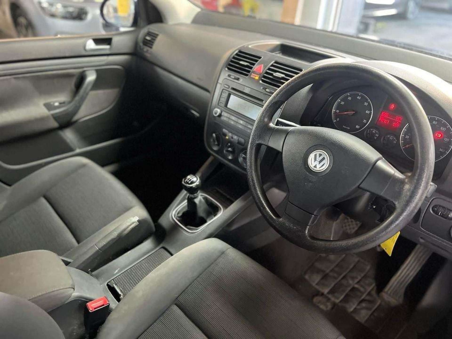 Used Volkswagen Golf 2005 for sale - 76601283: Photo 4