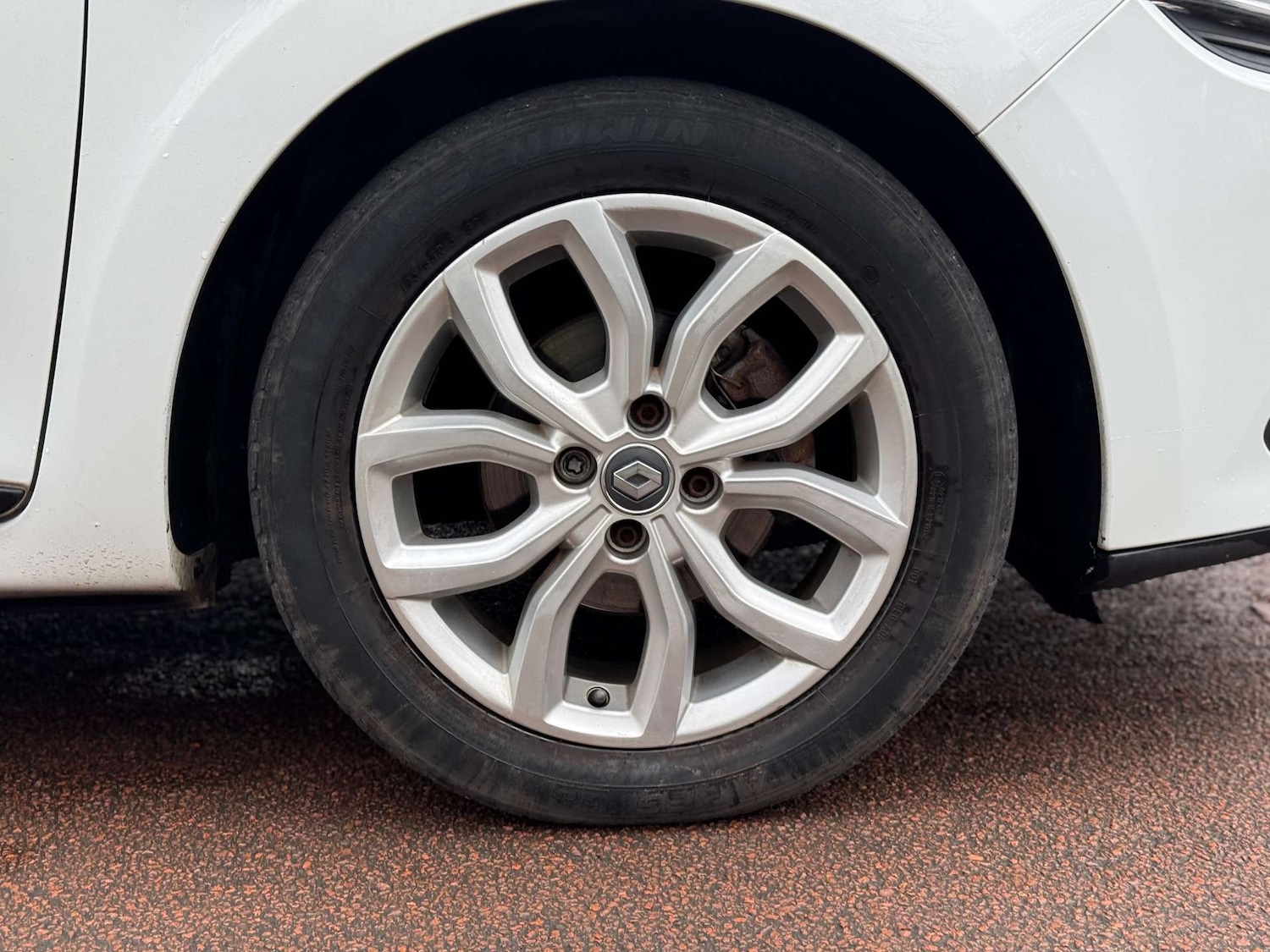 Used Renault Clio 2017 for sale - 76602101: Photo 12