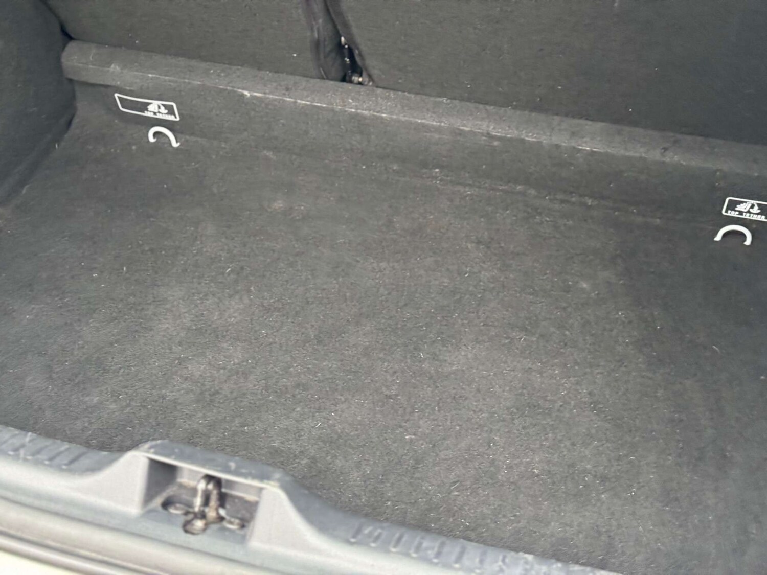 Used Renault Clio 2017 for sale - 76602101: Photo 15