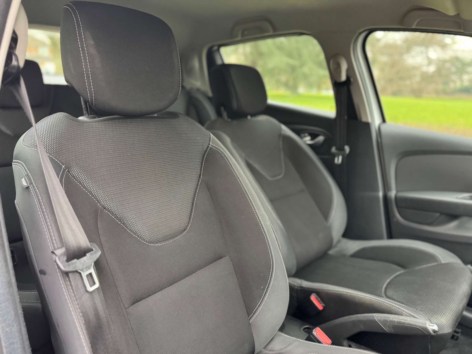 Used Renault Clio 2017 for sale - 76602101: Photo 16