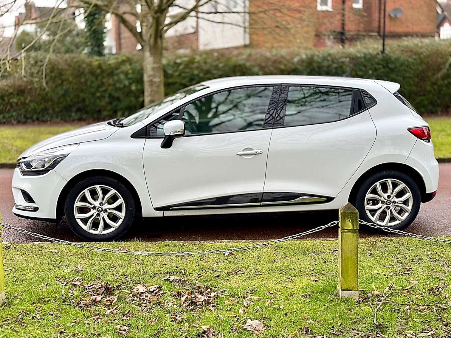 Used Renault Clio 2017 for sale - 76602101: Photo 39