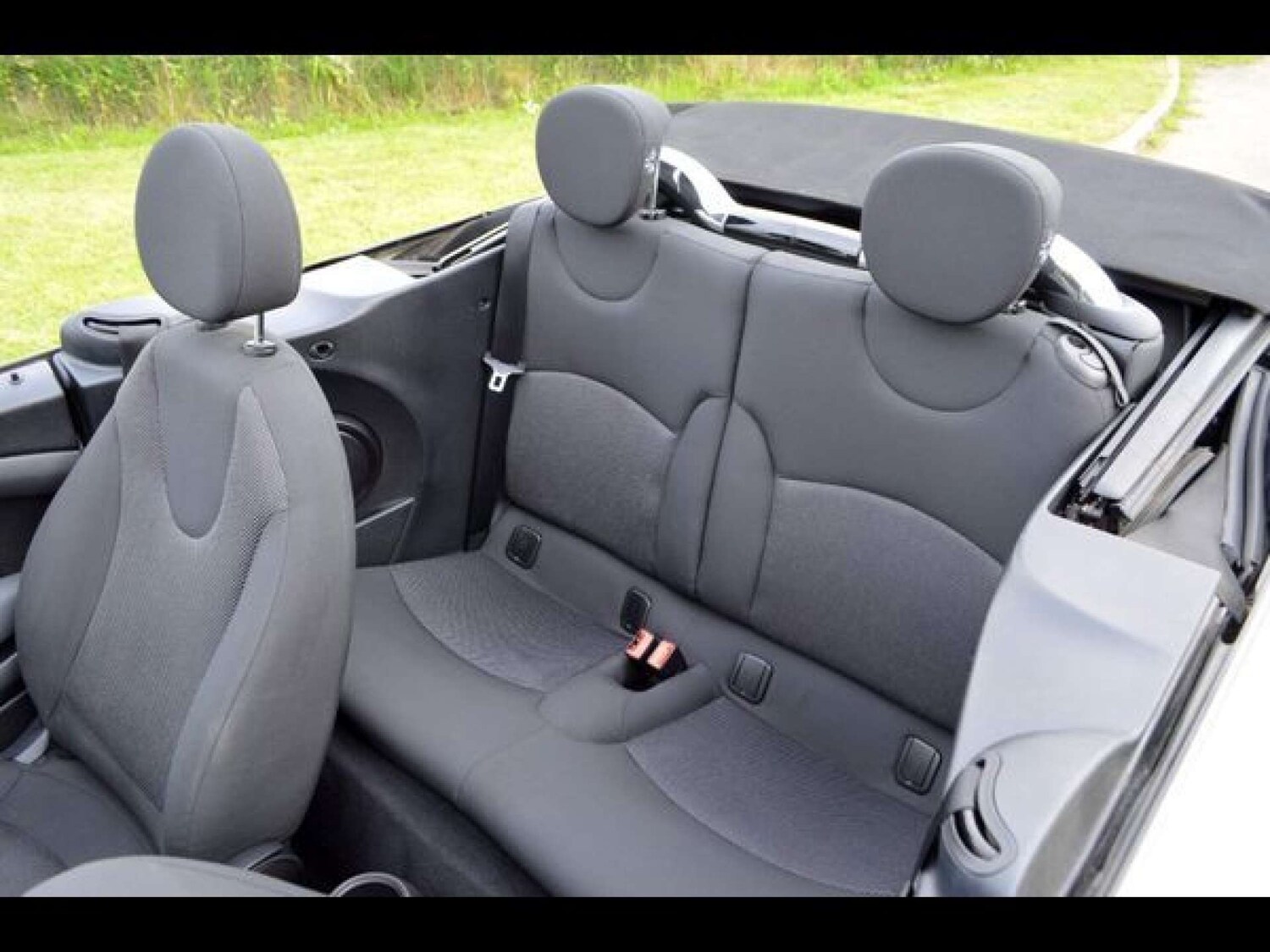 Used MINI Convertible 2010 for sale - 78109880: Photo 8