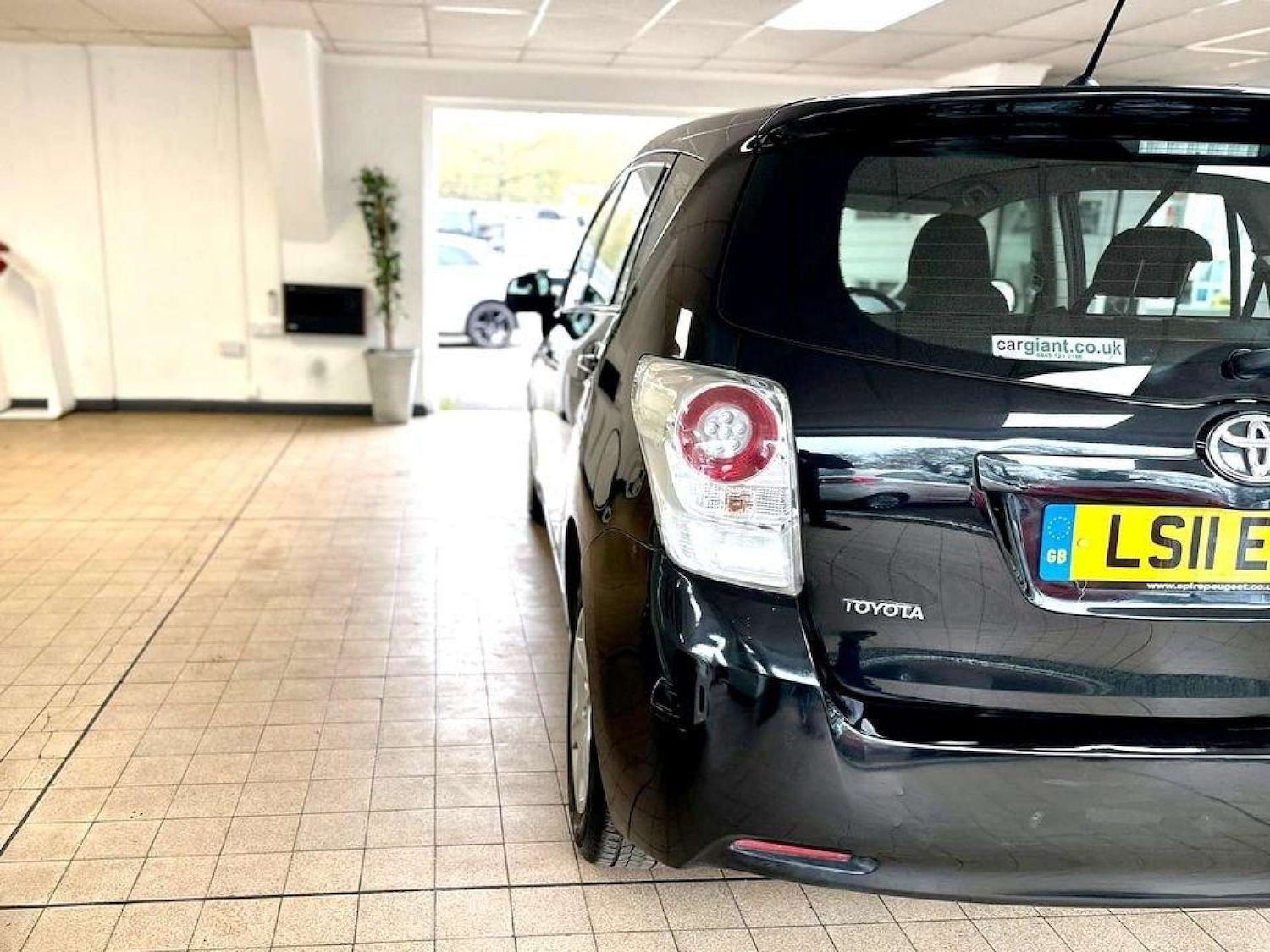 Used Toyota Verso 2011 for sale - 76278231: Photo 16