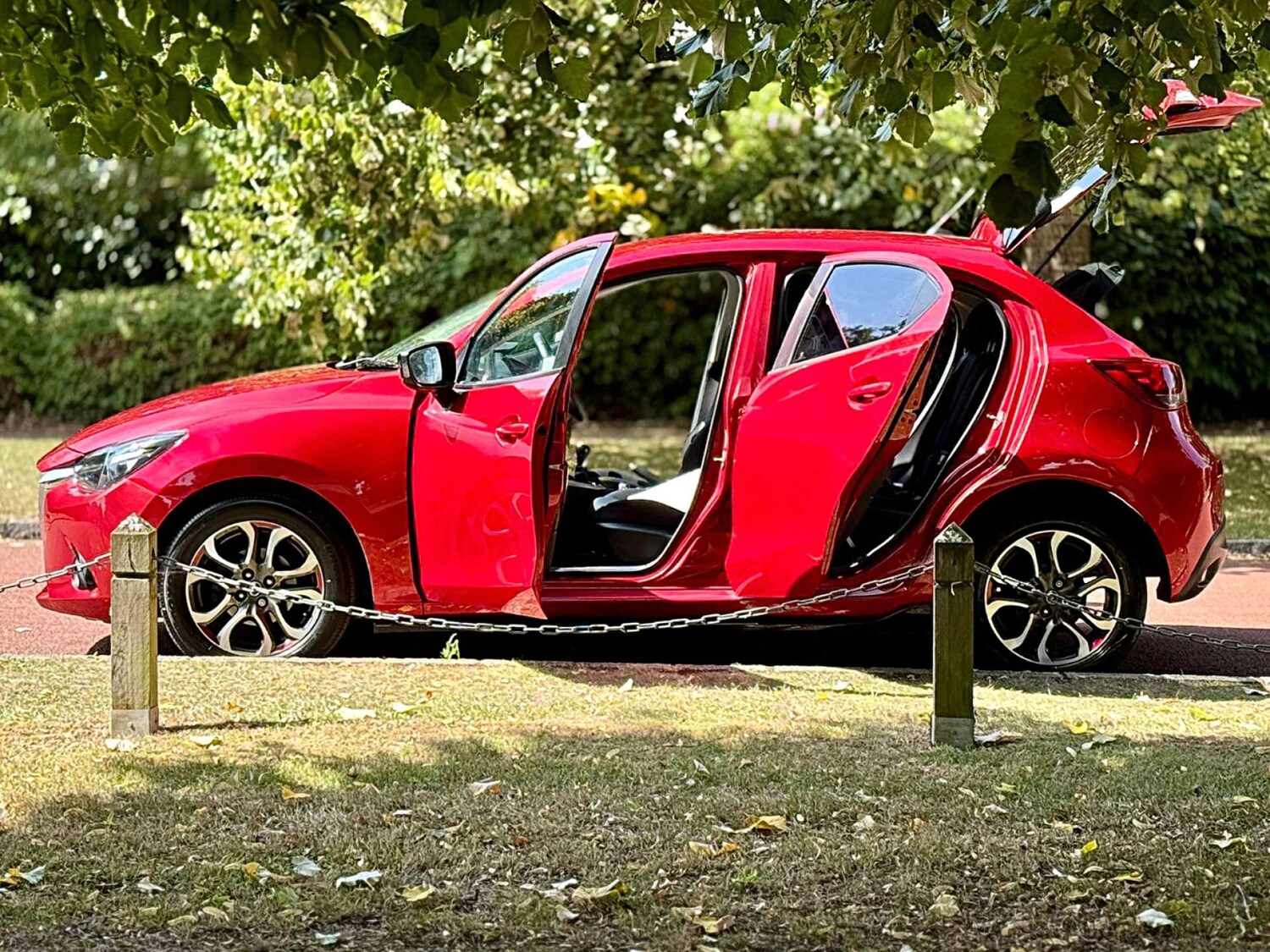 Used Mazda Mazda2 2016 for sale - 76602085: Photo 20