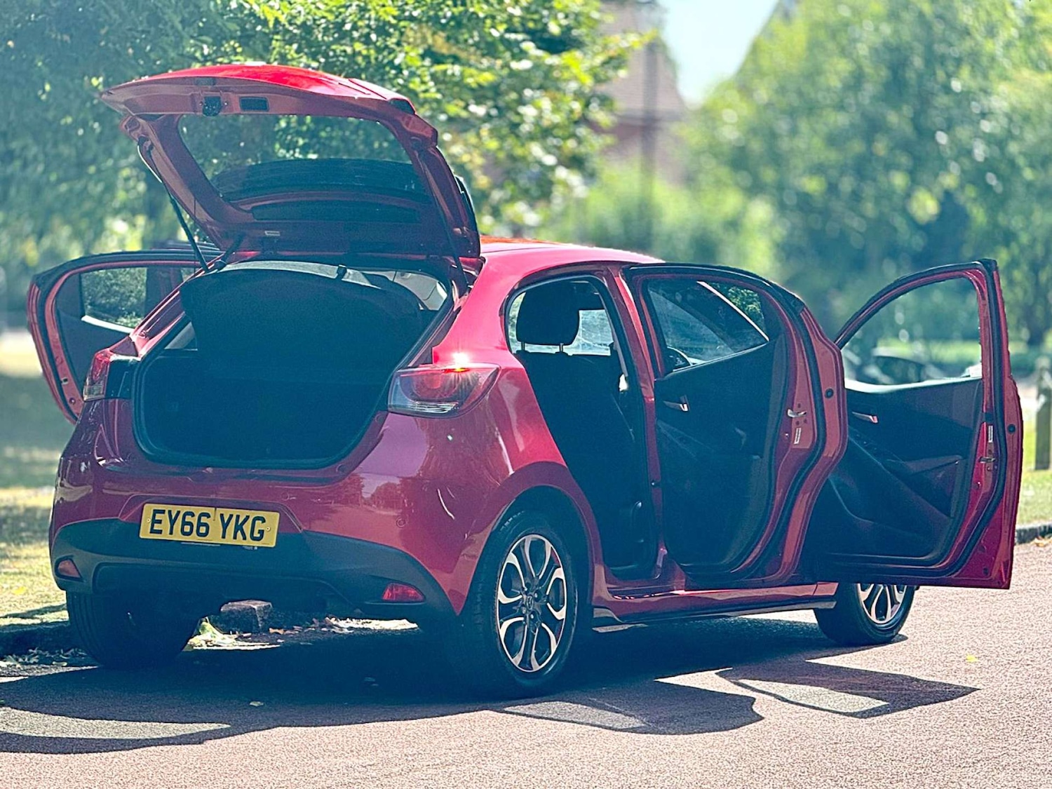 Used Mazda Mazda2 2016 for sale - 76602085: Photo 29