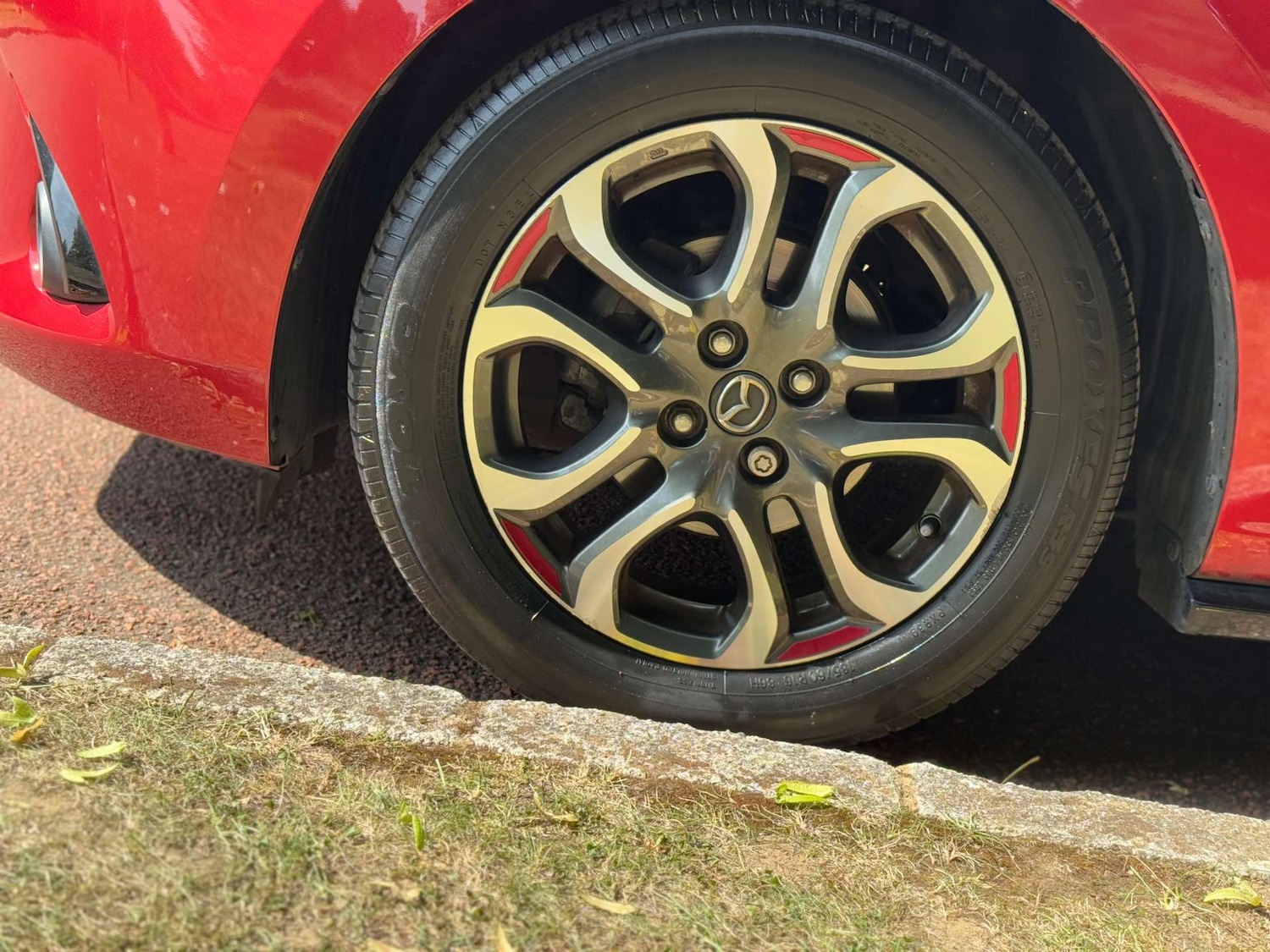 Used Mazda Mazda2 2016 for sale - 76602085: Photo 51