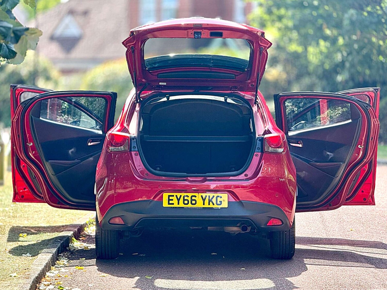 Used Mazda Mazda2 2016 for sale - 76602085: Photo 59