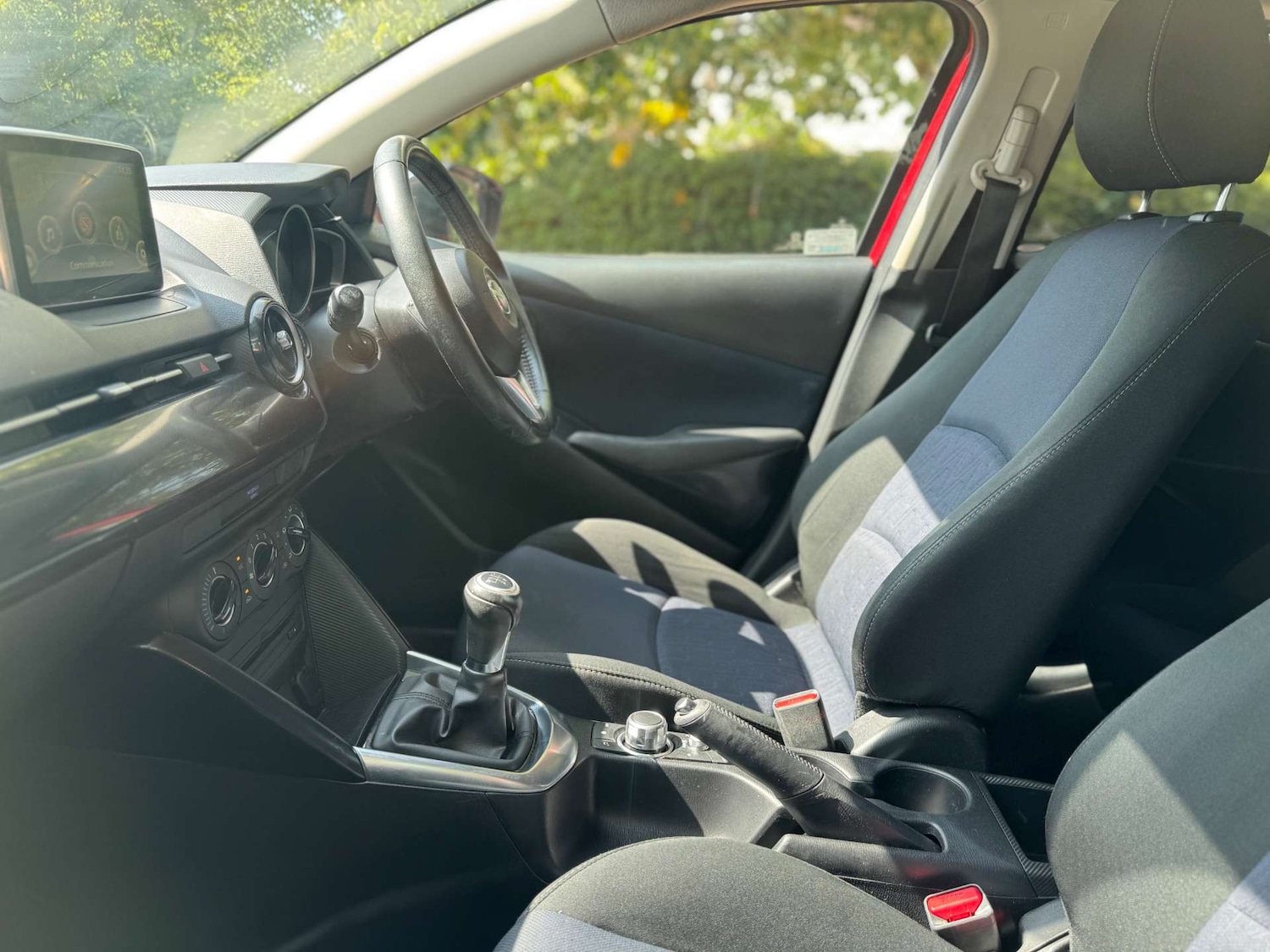 Used Mazda Mazda2 2016 for sale - 76602085: Photo 62