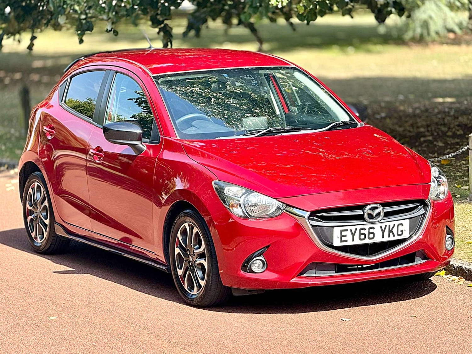 Used Mazda Mazda2 2016 for sale - 76602085: Photo 8