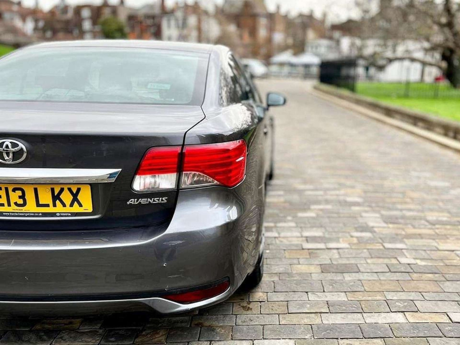 Used Toyota Avensis 2013 for sale - 76600552: Photo 10