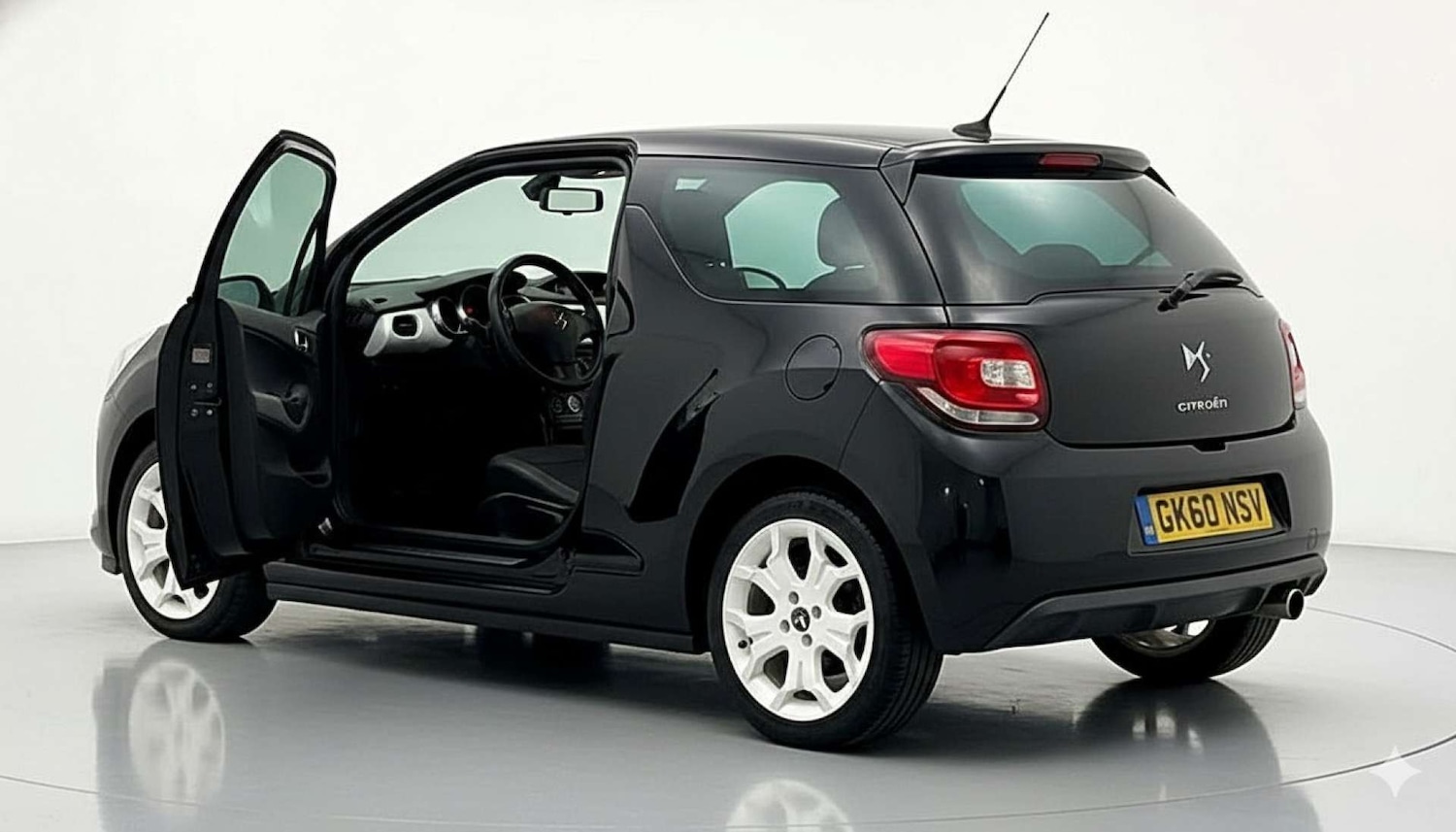 Used Citroen DS3 2010 for sale - 77953397: Photo 6