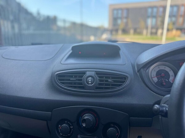 Used Renault Clio 2007 for sale - 74301902: Photo 30