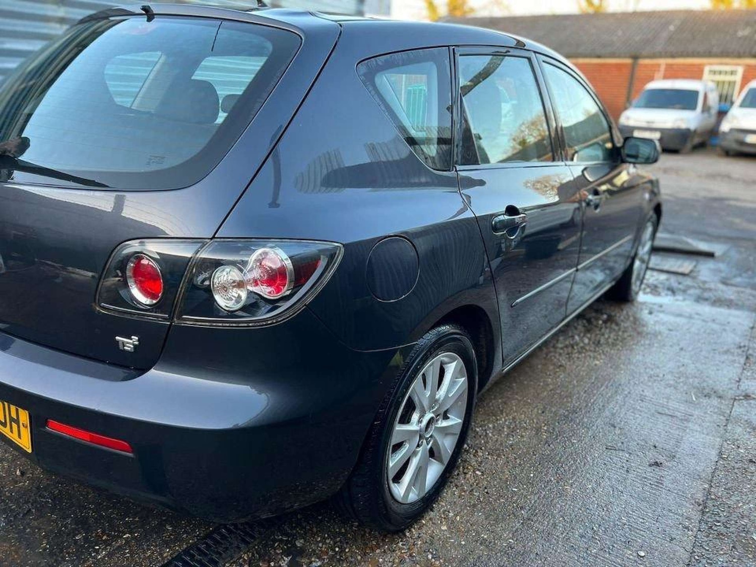 Used Mazda Mazda3 2007 for sale - 76600865: Photo 5