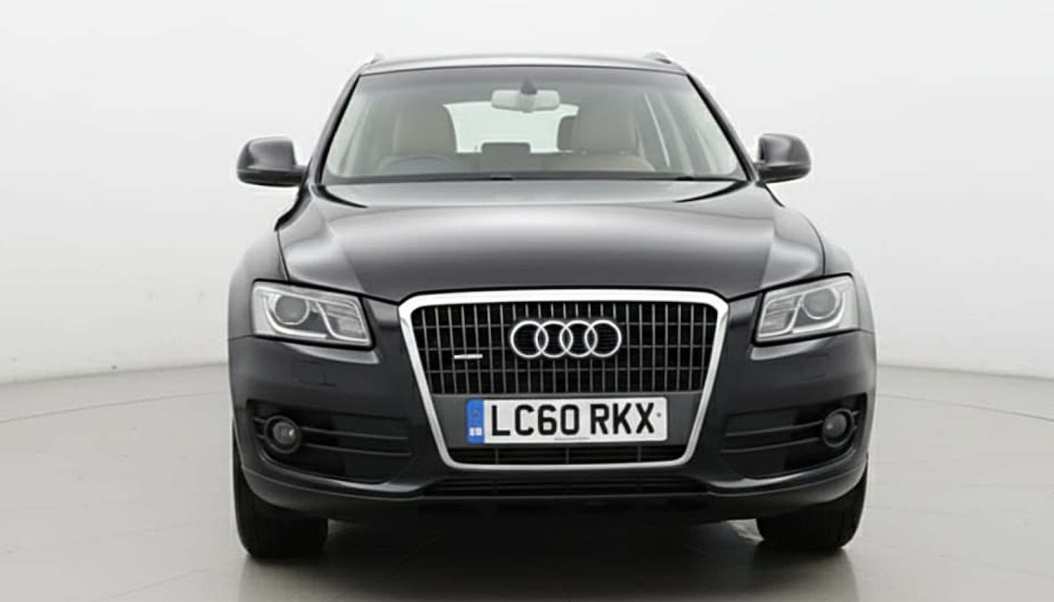 Used Audi Q5 2010 for sale - 77326124: Photo 2