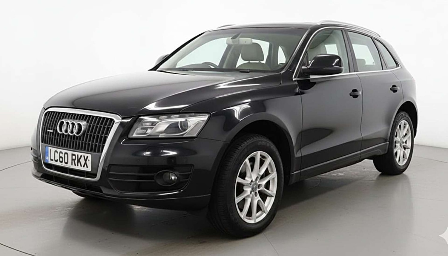 Used Audi Q5 2010 for sale - 77326124: Photo 3