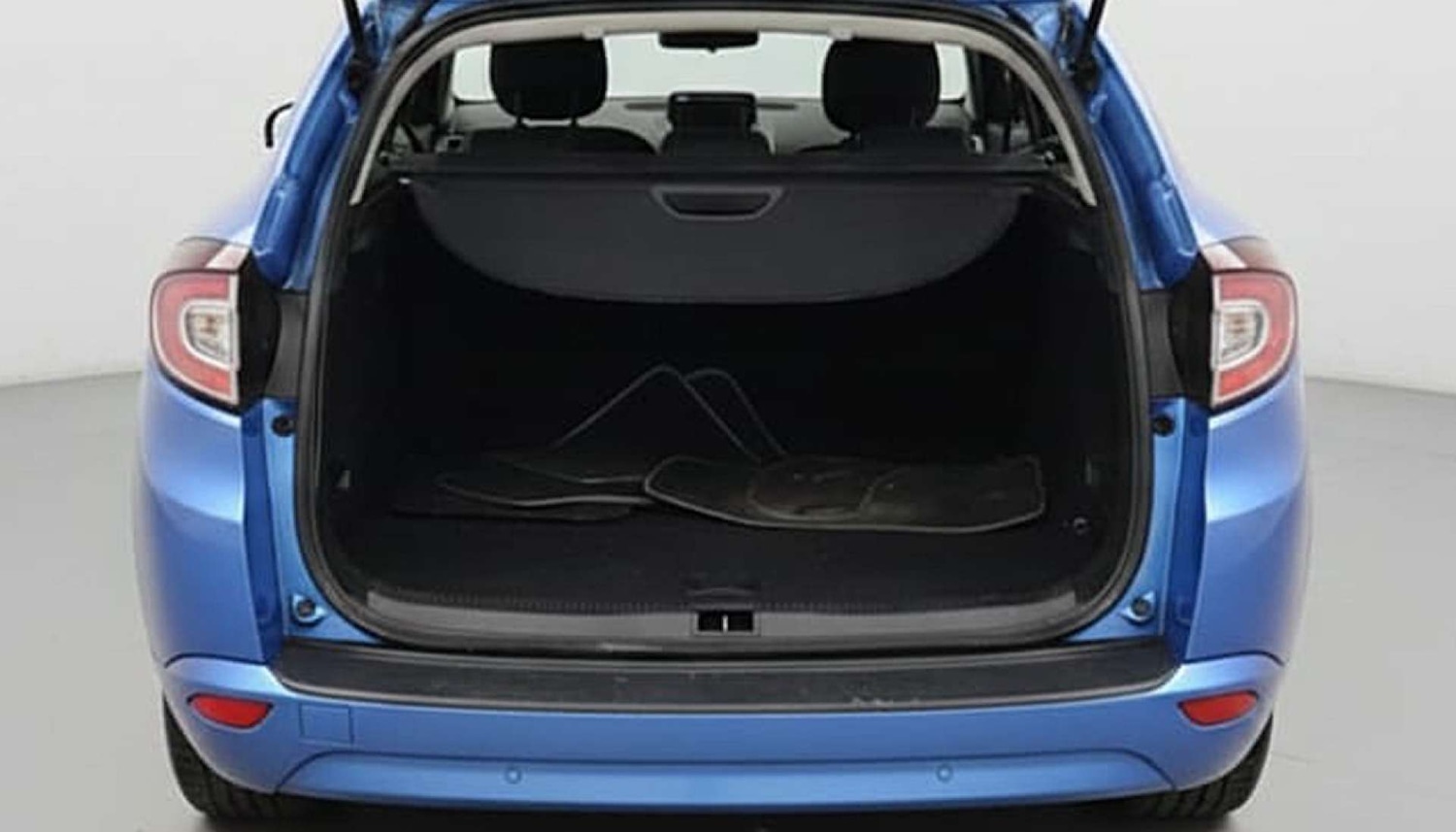 Used Renault Megane 2013 for sale - 77097074: Photo 17