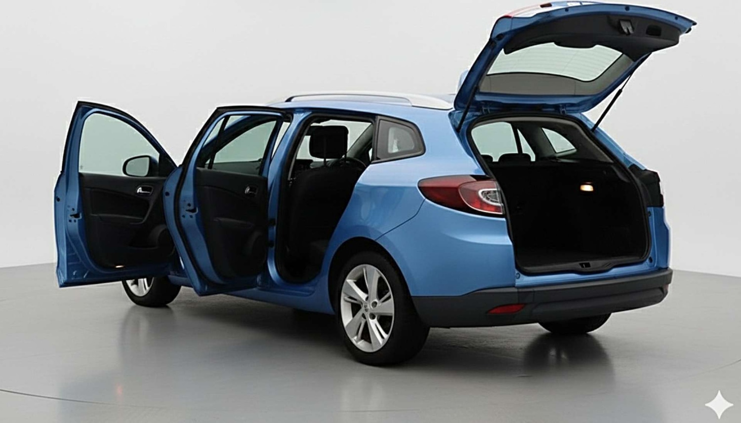 Used Renault Megane 2013 for sale - 77097074: Photo 7