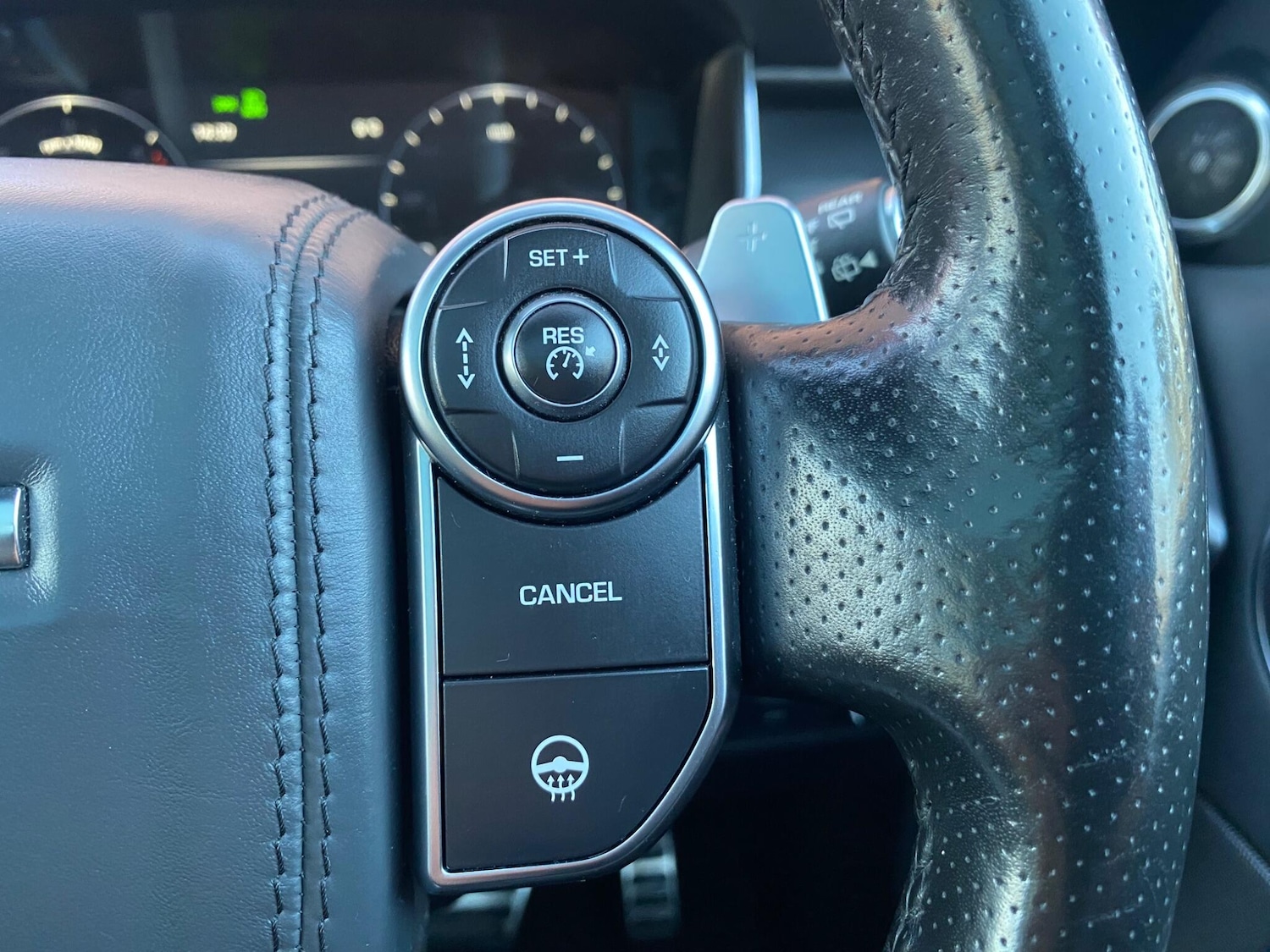 Used Land Rover Range Rover Sport 2016 for sale - 77016893: Photo 24