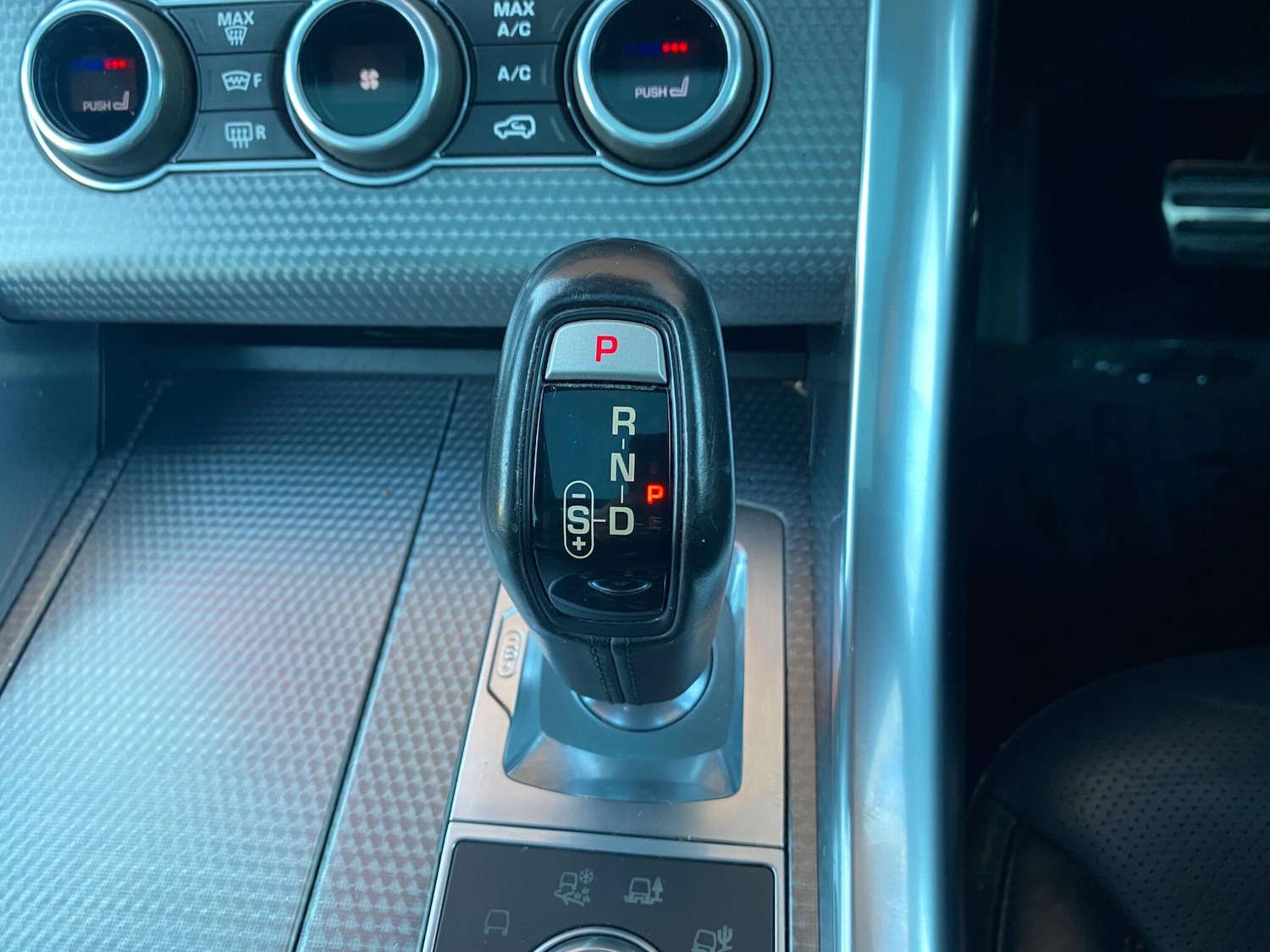 Used Land Rover Range Rover Sport 2016 for sale - 77016893: Photo 34