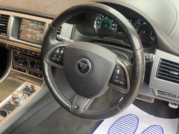 Used Jaguar XF 2014 for sale - 75082987: Photo 12