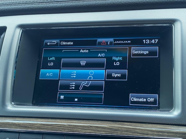 Used Jaguar XF 2014 for sale - 75082987: Photo 53