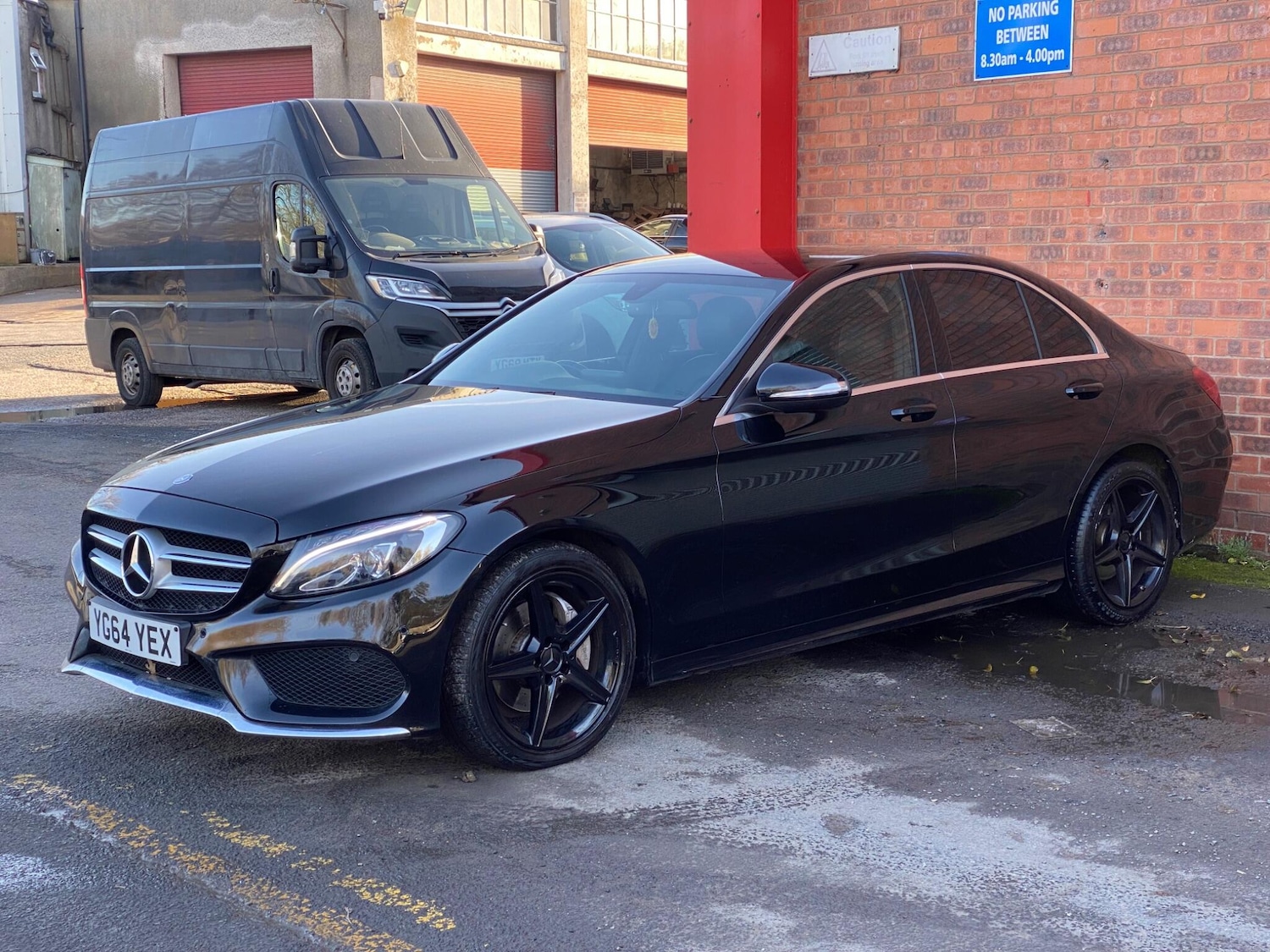 Used Mercedes-Benz C Class 2014 for sale - 76913690: Photo 2