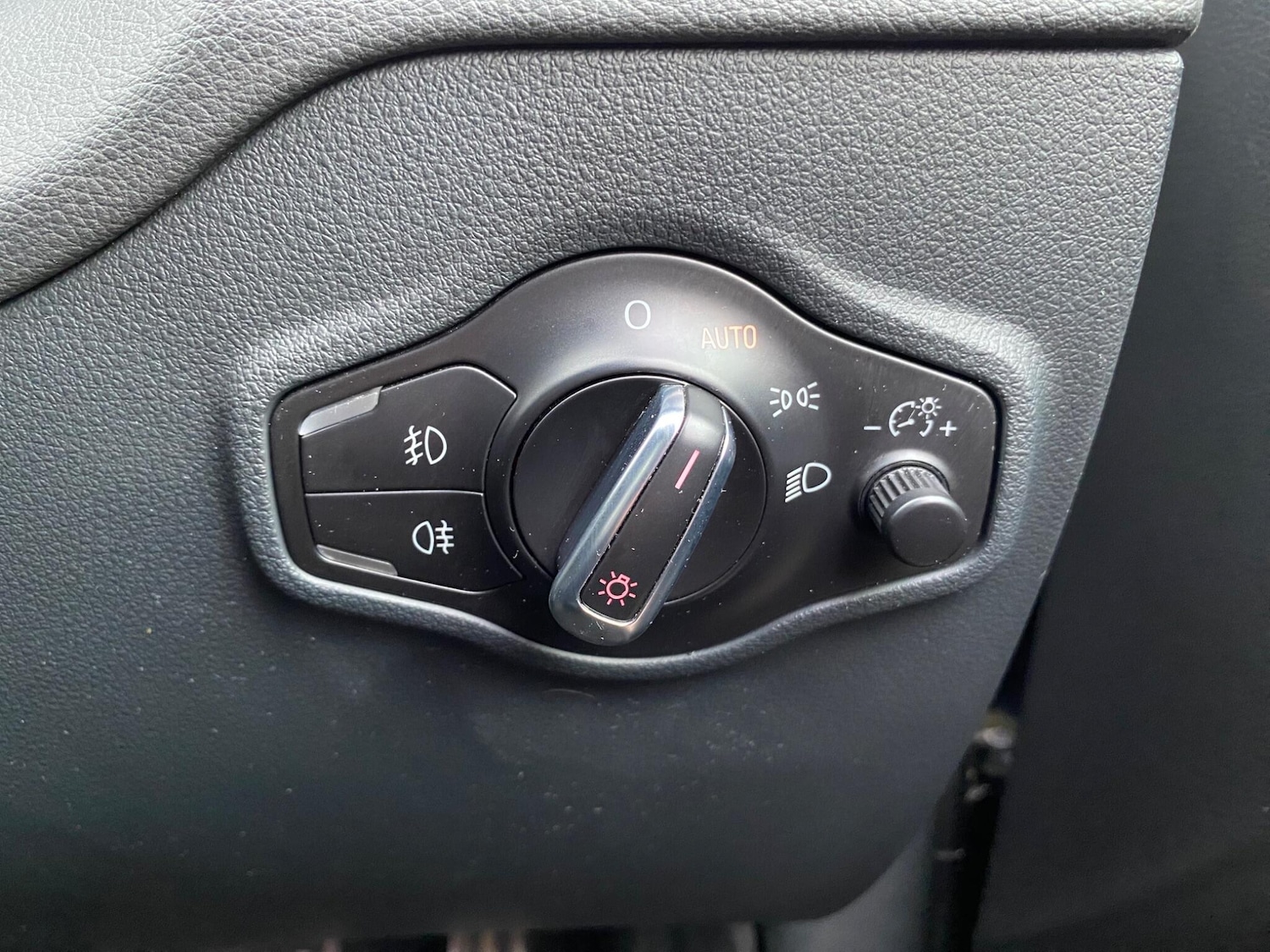 Used Audi SQ5 2014 for sale - 77267474: Photo 29