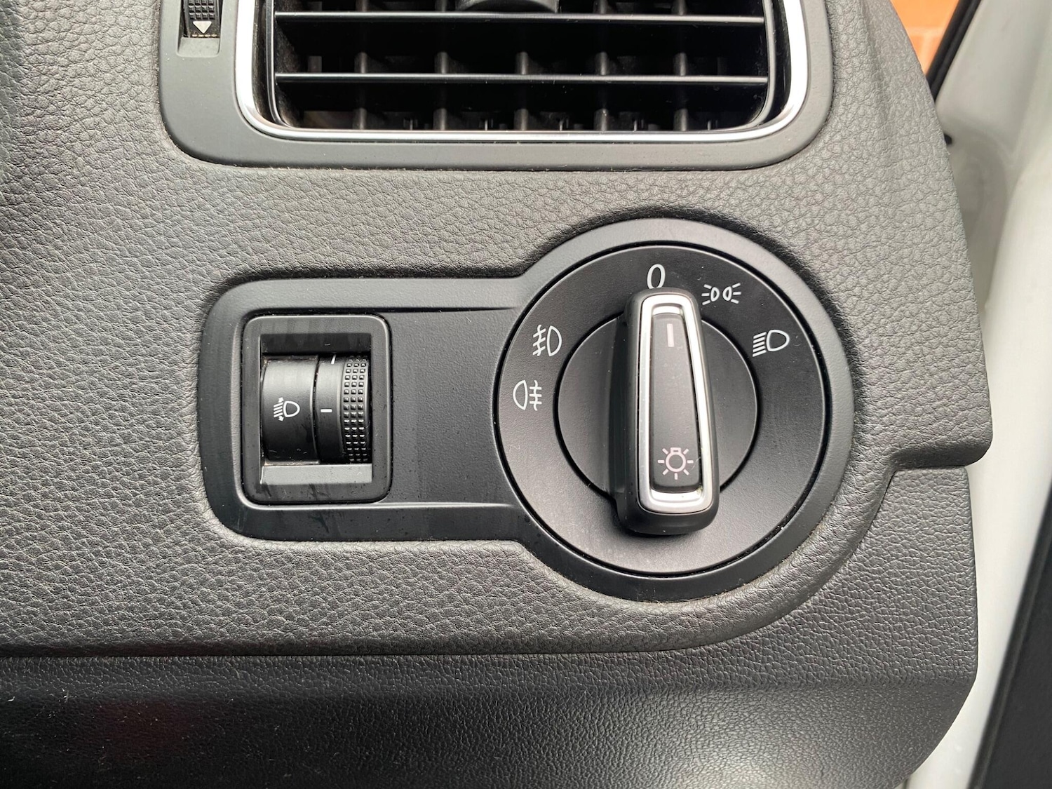 Used Volkswagen Polo 2014 for sale - 76990162: Photo 20