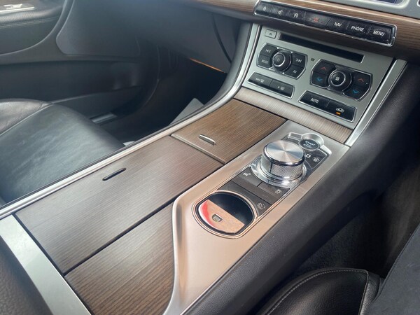 Used Jaguar XF 2013 for sale - 75657189: Photo 24