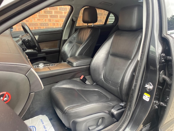 Used Jaguar XF 2013 for sale - 75657189: Photo 44