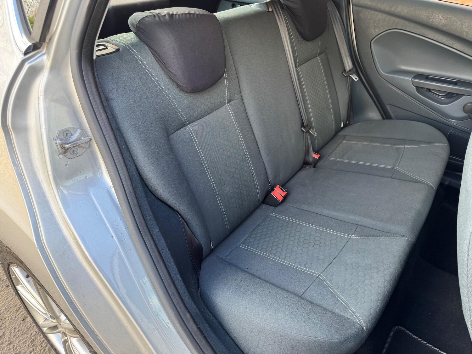 Used Ford Fiesta 2010 for sale - 78058547: Photo 16