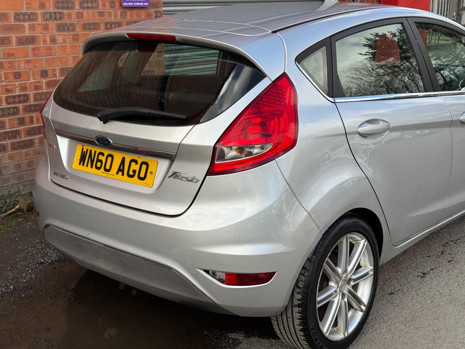 Used Ford Fiesta 2010 for sale - 78058547: Photo 31