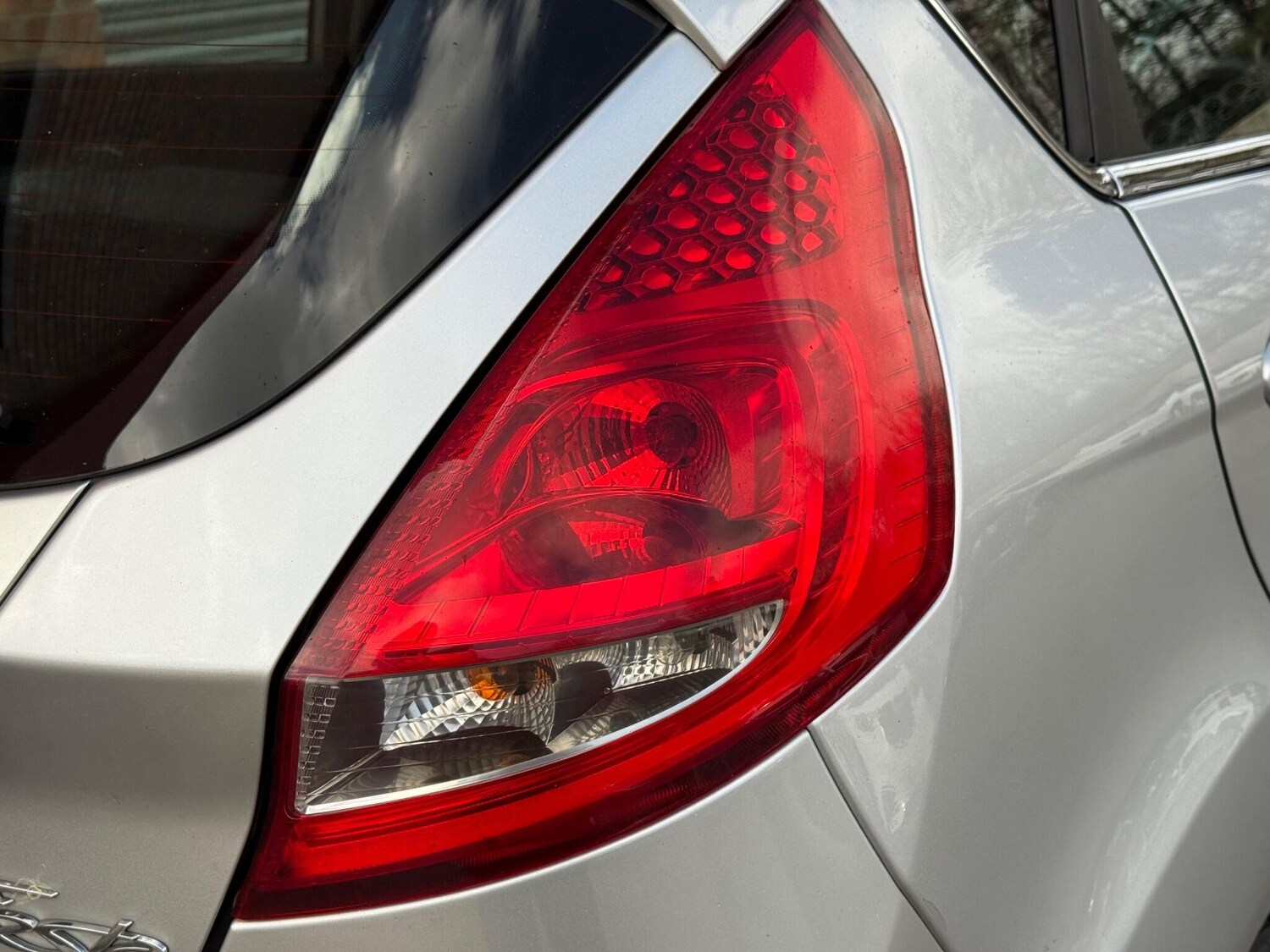 Used Ford Fiesta 2010 for sale - 78058547: Photo 32