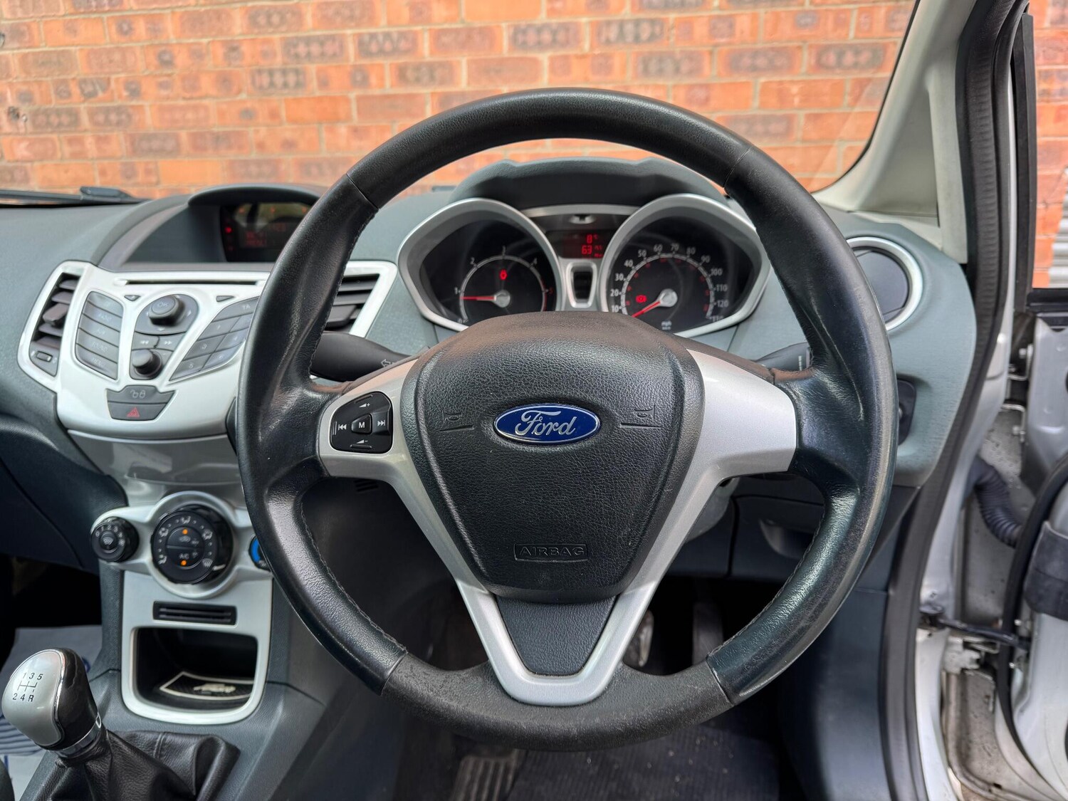 Used Ford Fiesta 2010 for sale - 78058547: Photo 36