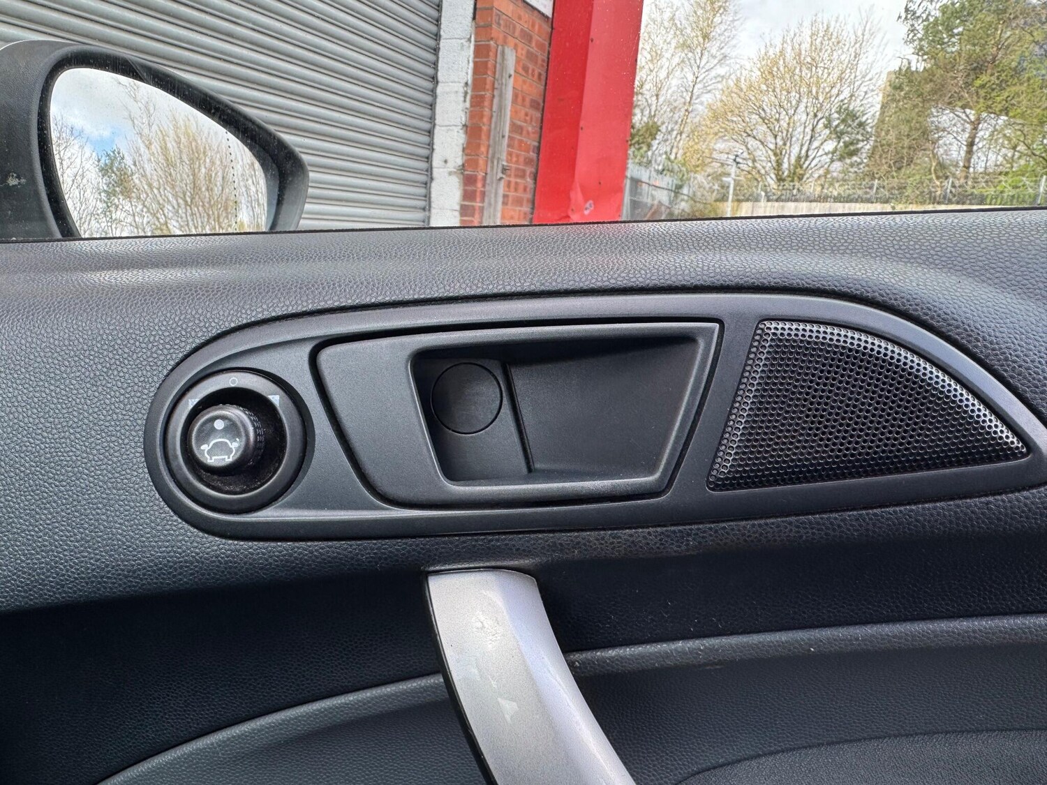 Used Ford Fiesta 2010 for sale - 78058547: Photo 41