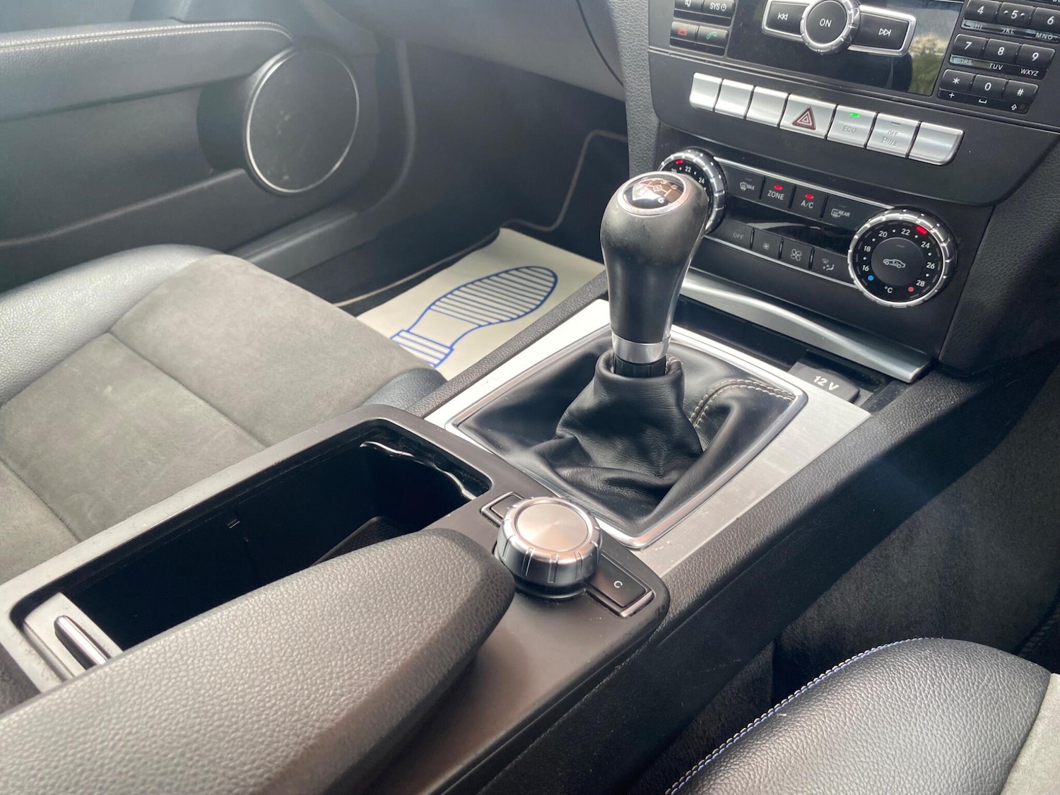 Used Mercedes-Benz C Class 2014 for sale - 74690782: Photo 26