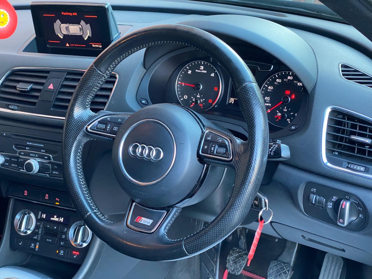 Used Audi Q3 2013 for sale - 76991198: Photo 9